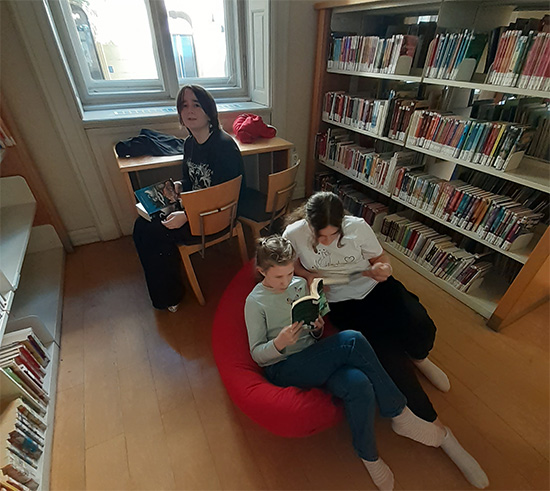 A Sárkányos Gyermekkönyvtárban jártunk A Sárkányos Gyermekkönyvtárban jártunk